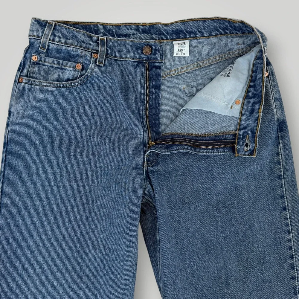 VTG Levis 550 Jeans Mens 36 Blue Relaxed Fit Tapered Denim 1998‎